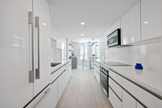 100 SE 5th Avenue 415, Boca Raton, FL 33432