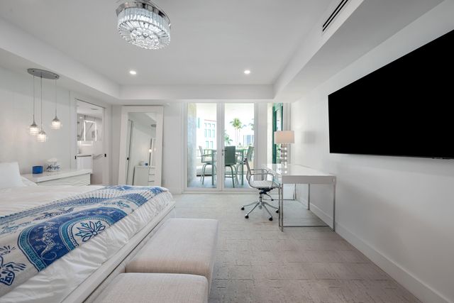 100 SE 5th Avenue 415, Boca Raton, FL 33432