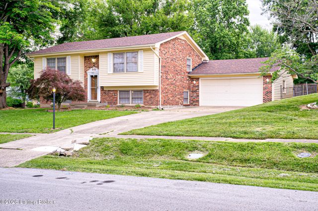 5101 Mt Marcy Rd, Louisville, KY 40216