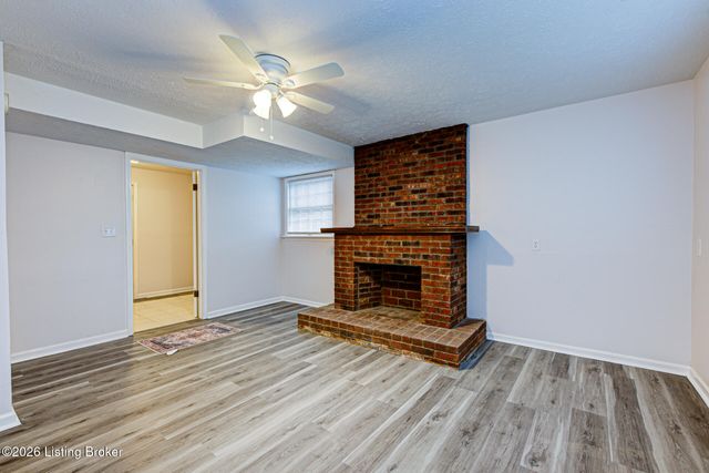 5101 Mt Marcy Rd, Louisville, KY 40216