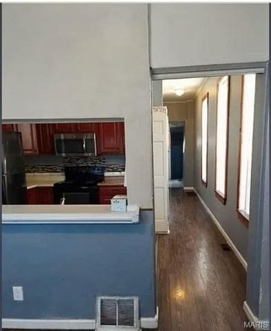 4463 Bessie Avenue, St Louis, MO 63115