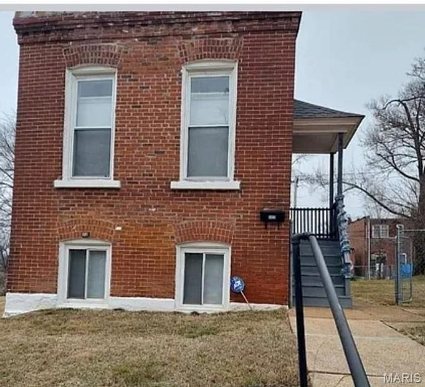 4463 Bessie Avenue, St Louis, MO 63115