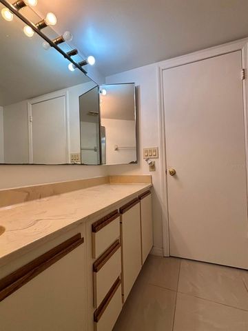 5277 CORAL COURT 625, Orlando, FL 32811