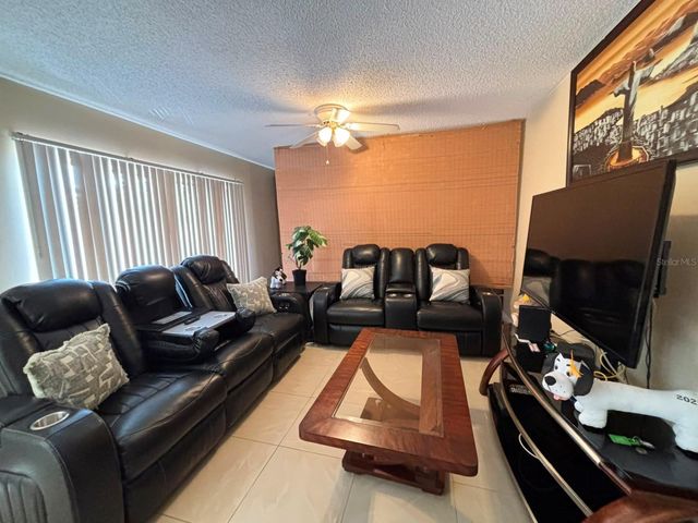 5277 CORAL COURT 625, Orlando, FL 32811