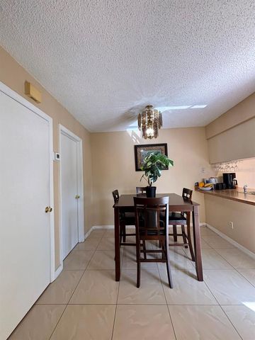 5277 CORAL COURT 625, Orlando, FL 32811