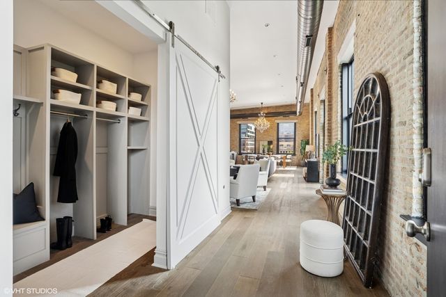 401 N Aberdeen Street 4S, Chicago, IL 60642