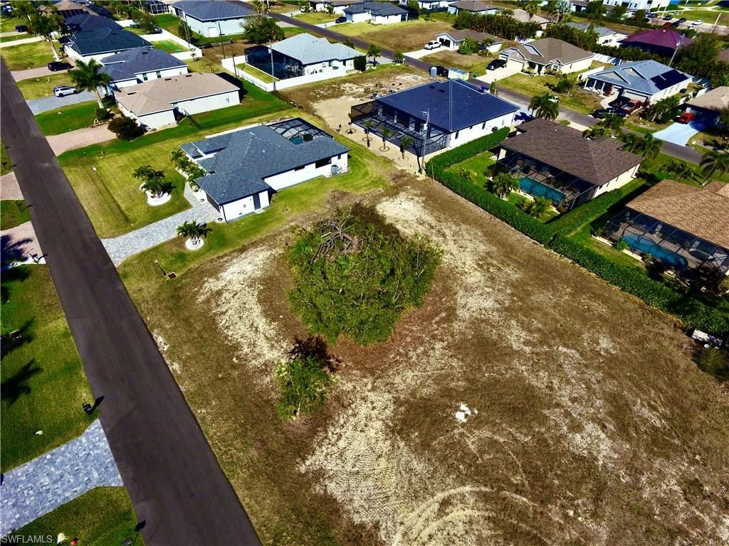 1727 SW 39th ST, CAPE CORAL, FL 33914 — photo 5