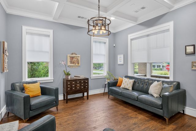 5947 Goliad Avenue, Dallas, TX 75206