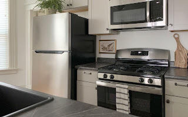 1523 Greenup Street, 1, 2 ,3, Covington, KY 41011