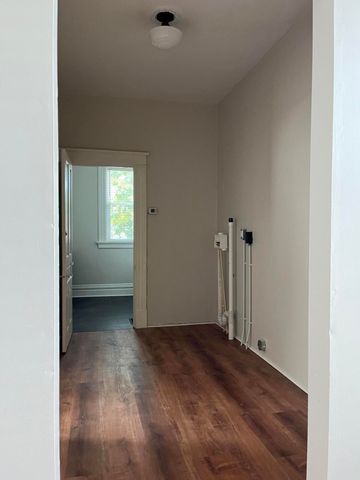 1523 Greenup Street, 1, 2 ,3, Covington, KY 41011