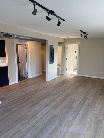 1523 Greenup Street, 1, 2 ,3, Covington, KY 41011