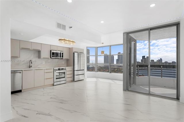 19195 NE 36th Ct 2301, Aventura, FL 33180