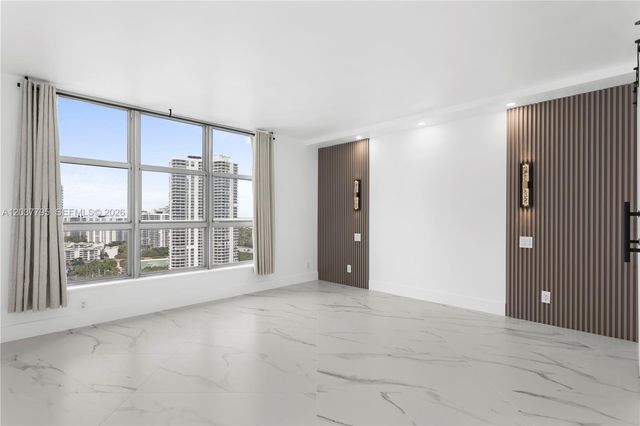 19195 NE 36th Ct 2301, Aventura, FL 33180