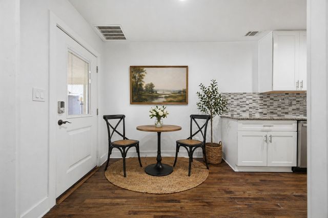 926 S Waverly Drive, Dallas, TX 75208