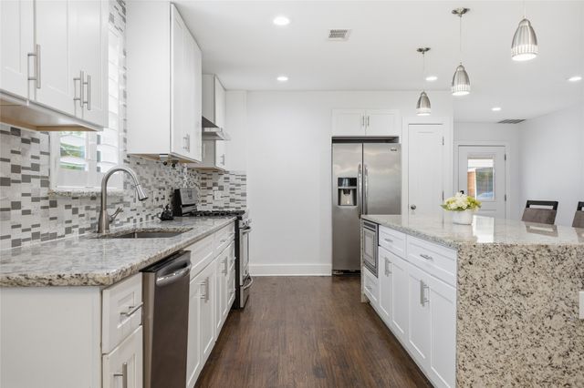 926 S Waverly Drive, Dallas, TX 75208