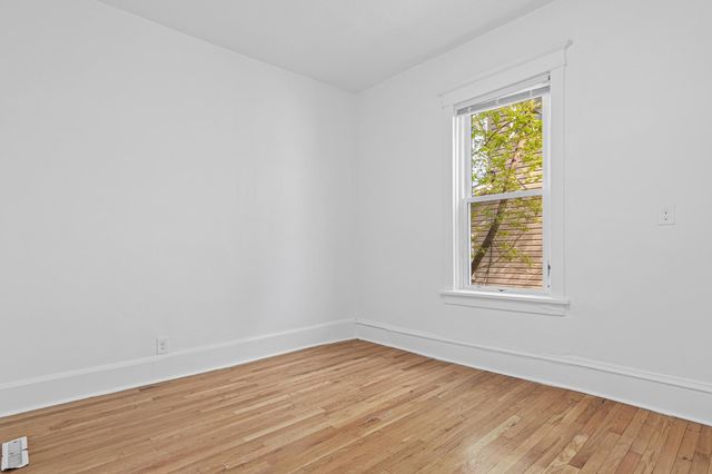 2820 12th Avenue S, Minneapolis, MN 55407