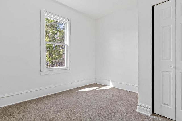 2820 12th Avenue S, Minneapolis, MN 55407