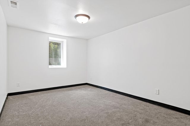 2820 12th Avenue S, Minneapolis, MN 55407