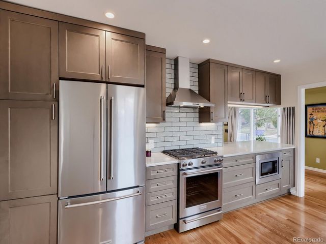 1009 Kenton St, Aurora, CO 80010