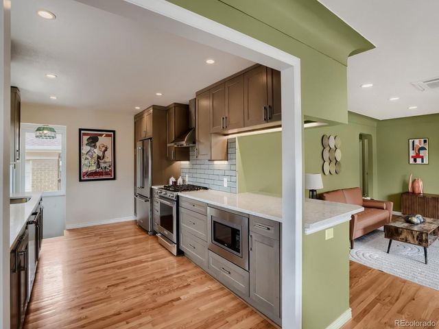 1009 Kenton St, Aurora, CO 80010
