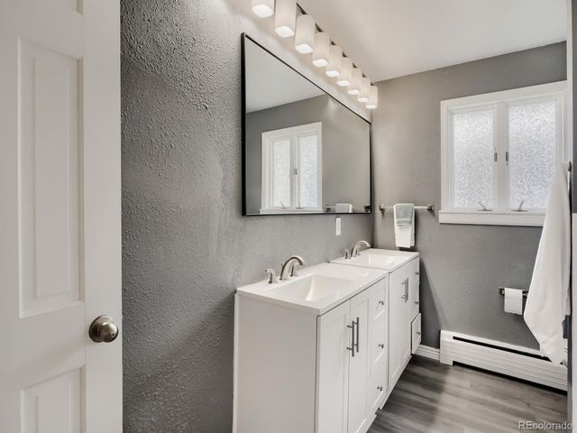 1009 Kenton St, Aurora, CO 80010
