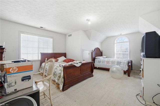 2210 Chesterfield LOOP, Chesapeake, VA 23323