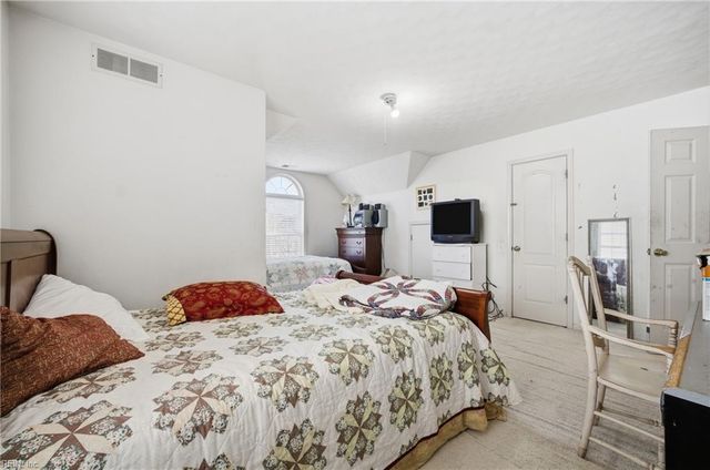 2210 Chesterfield LOOP, Chesapeake, VA 23323