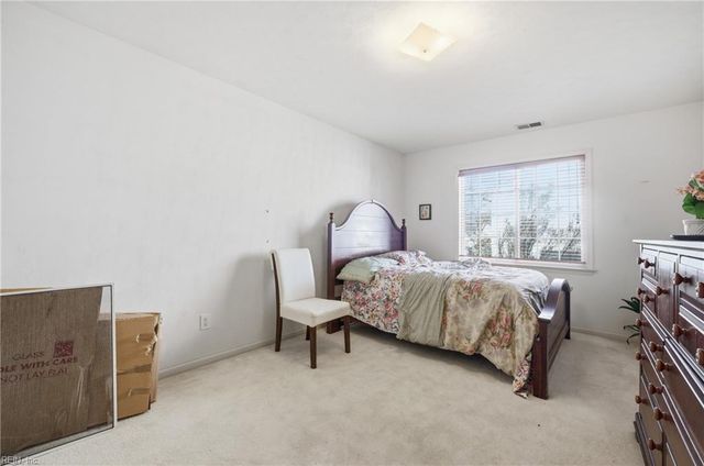 2210 Chesterfield LOOP, Chesapeake, VA 23323