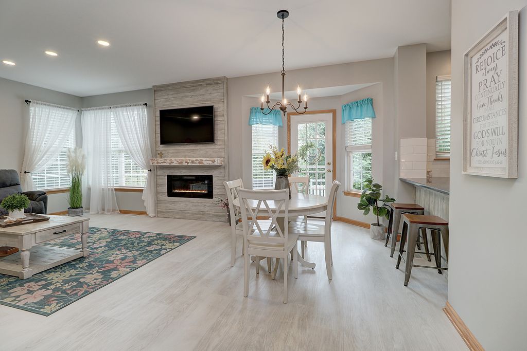 1635 Augusta Lane, Shorewood, IL 60404 — photo 3