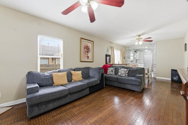 1105 S Saint Francis St, Wichita, KS 67211