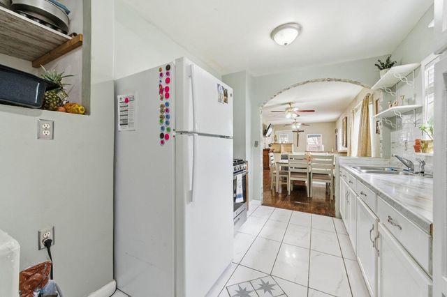 1105 S Saint Francis St, Wichita, KS 67211