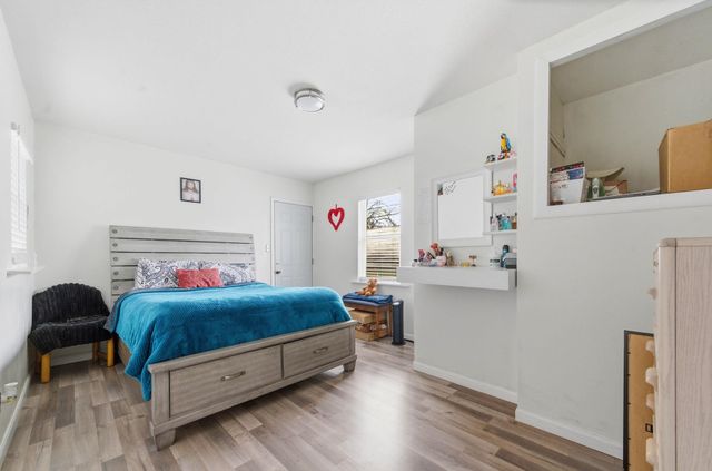 1105 S Saint Francis St, Wichita, KS 67211