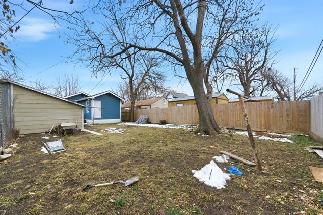1105 S Saint Francis St, Wichita, KS 67211