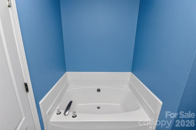 18422 Mizzenmast Avenue, Cornelius, NC 28031