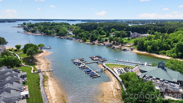 18422 Mizzenmast Avenue, Cornelius, NC 28031