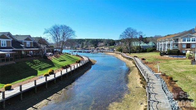 18422 Mizzenmast Avenue, Cornelius, NC 28031