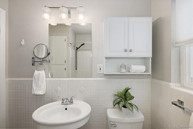 1260 Bellaire Street, Denver, CO 80220