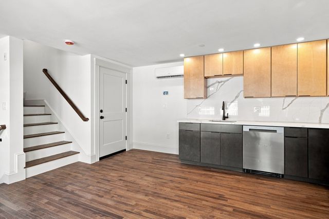 58 Granite Street 1, Gloucester, MA 01930