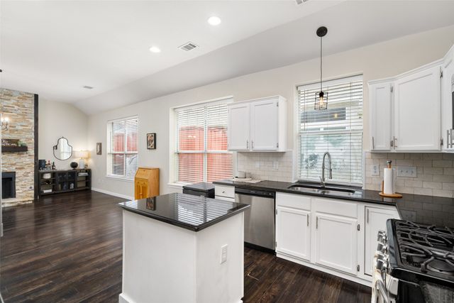 7501 Caribbean Drive, Rowlett, TX 75088