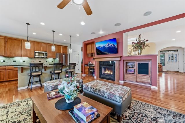13254 228th Place NE, Redmond, WA 98053