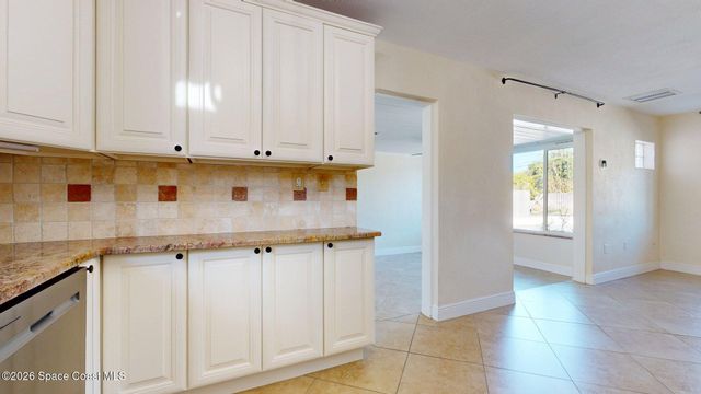 453 Bamboo Lane, Melbourne, FL 32935
