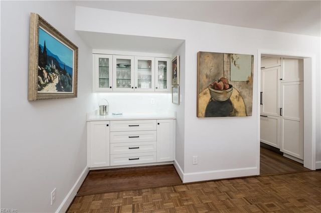 420 Linkhorn Dr Apt 16, Virginia Beach, VA 23451