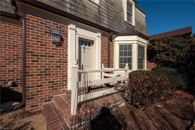 420 Linkhorn Dr Apt 16, Virginia Beach, VA 23451