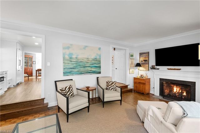 420 Linkhorn Dr Apt 16, Virginia Beach, VA 23451