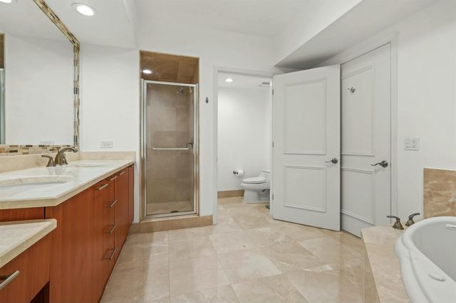 2640 Lake Shore Drive 1710, Riviera Beach, FL 33404