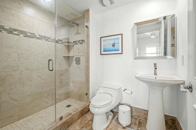 2640 Lake Shore Drive 1710, Riviera Beach, FL 33404