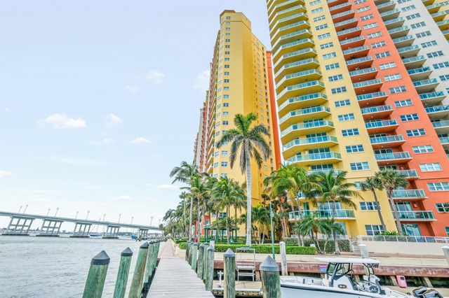 2640 Lake Shore Drive 1710, Riviera Beach, FL 33404