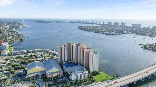 2640 Lake Shore Drive 1710, Riviera Beach, FL 33404