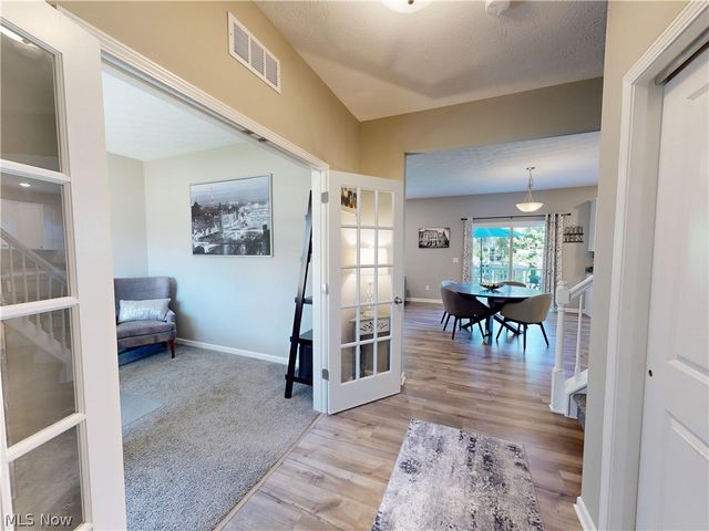 1223 Selena Grove, Green, OH 44685