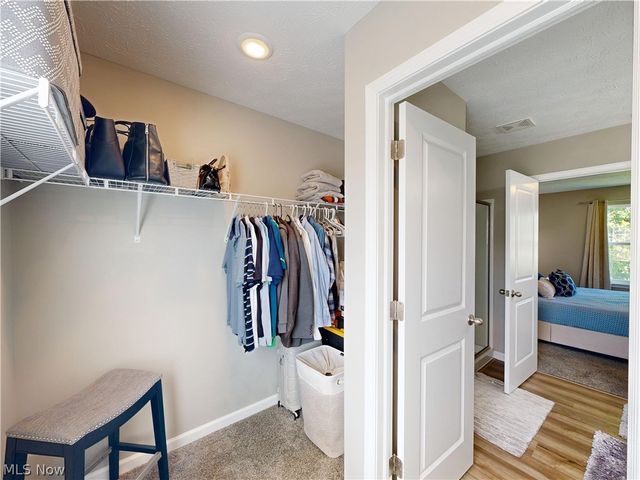1223 Selena Grove, Green, OH 44685